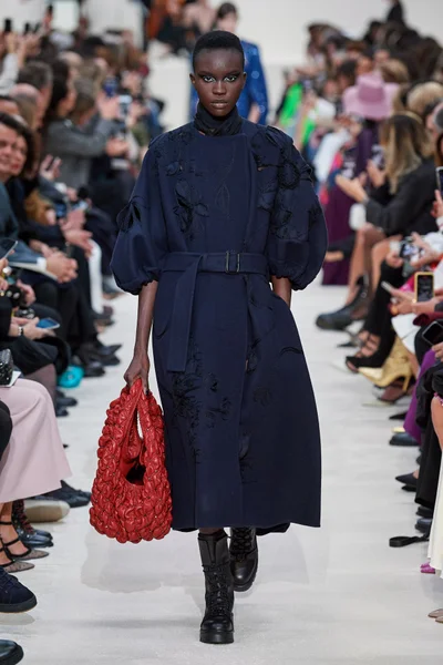 Look 74